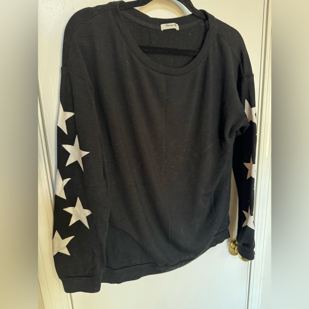 Black Star Pattern Crew Neck Sweater